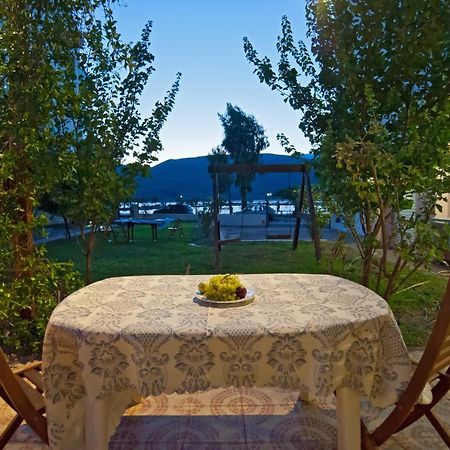 Villa Elli 2 Beach-Front Villa With Garden Итеа Экстерьер фото