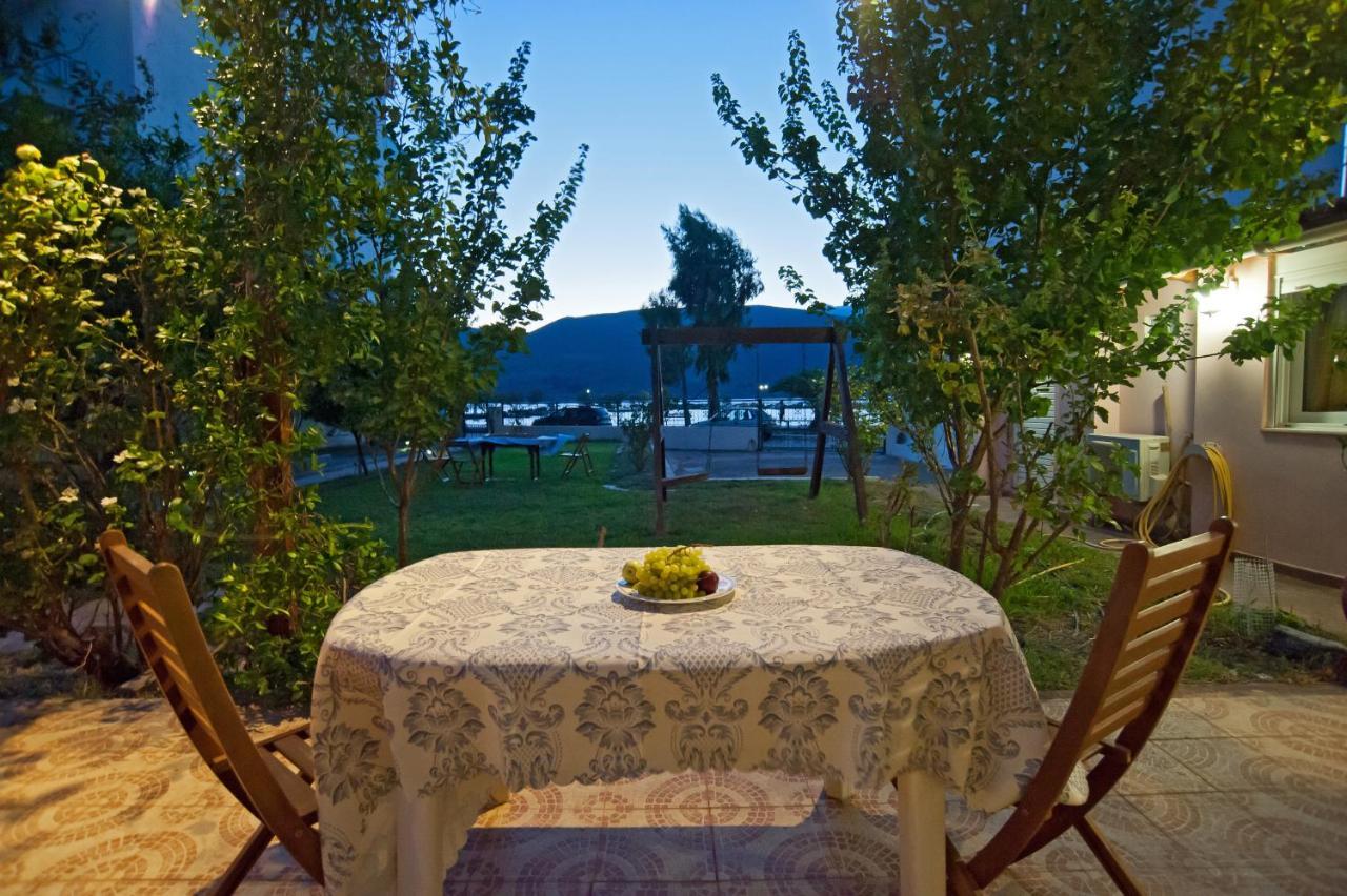 Villa Elli 2 Beach-Front Villa With Garden Итеа Экстерьер фото